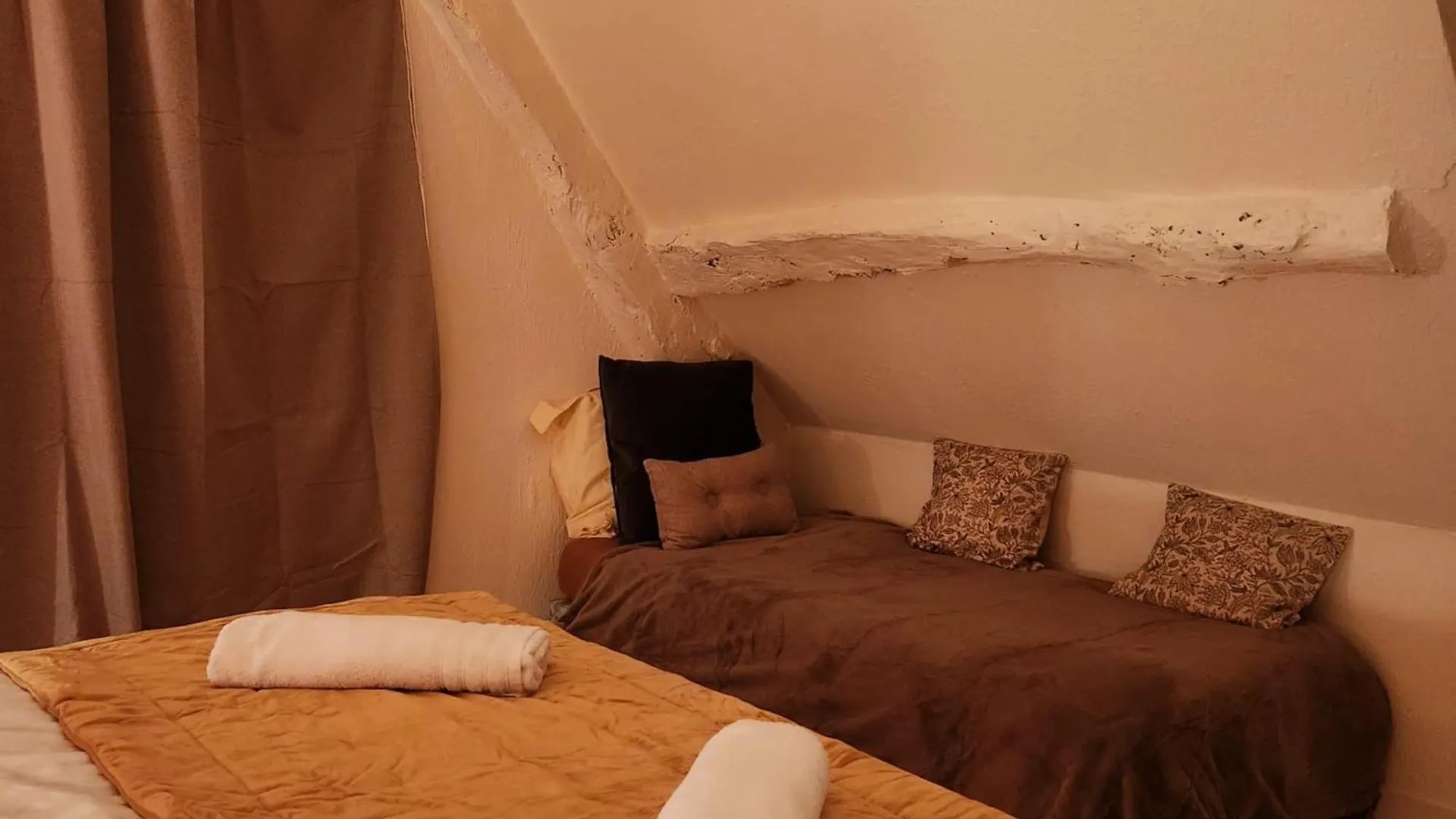 Cazillac Domaine Valenquercy B&B 0*,  프랑스